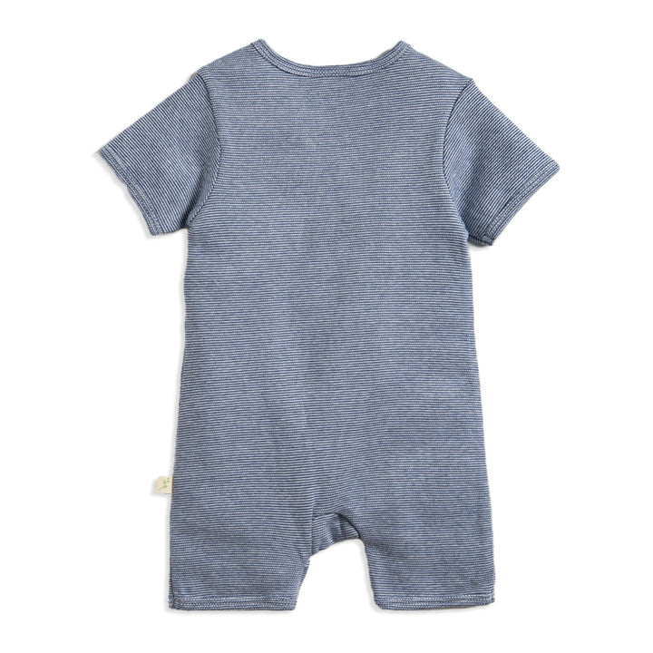 #style_navy-thin-stripes