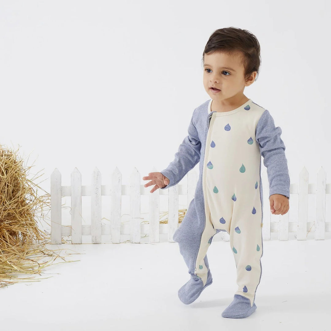Embracing the Season: A Guideline On Wardrobe Transition for Babies